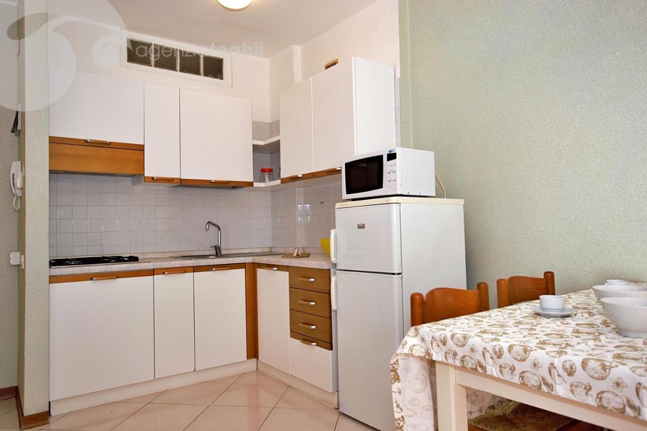 Condominio Cristallo Lignano Sabbiadoro Exterior foto